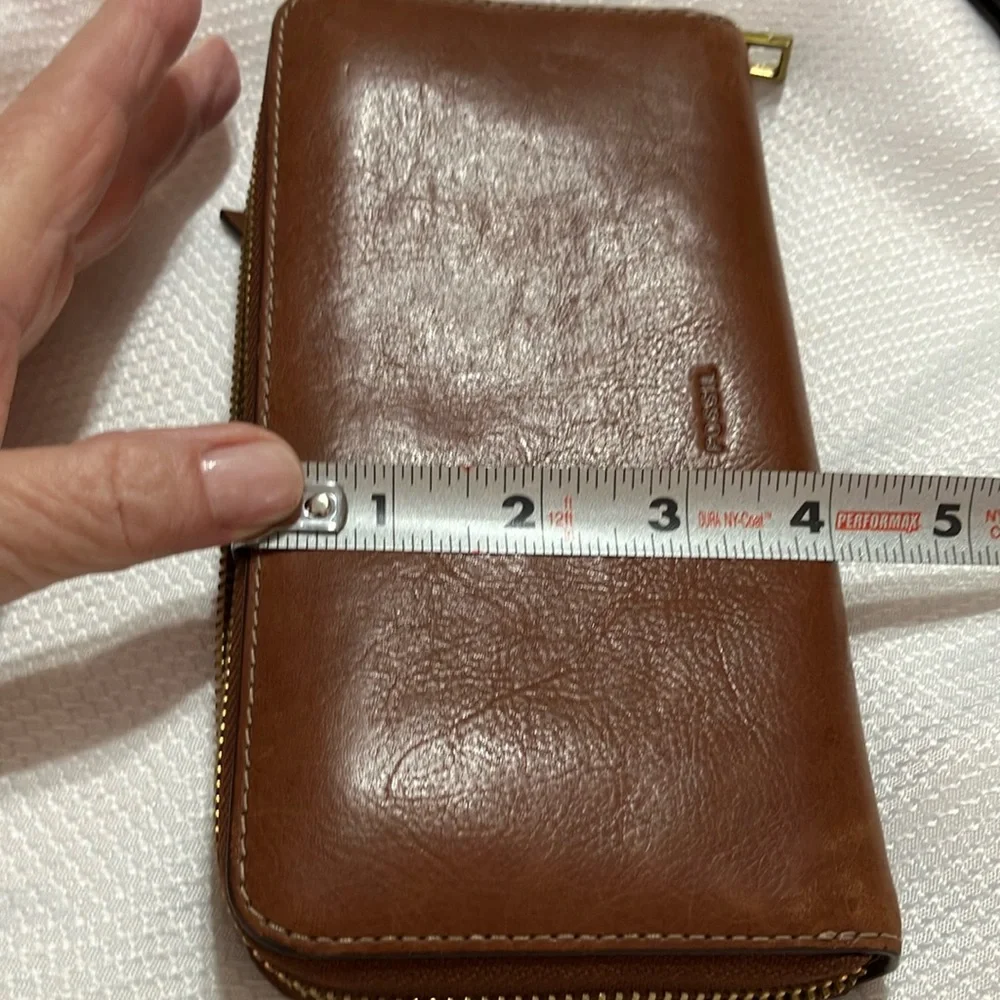 Fossil Brown Leather WalletLadies Classy Fossil Brown Leather Wallet Barely Used - Picture 10 of 10